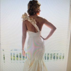 Romona Keveza Wedding Drrss